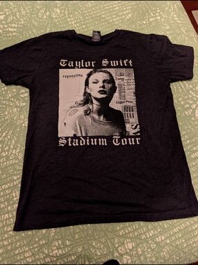Taylor Swift Black Graphic 'Reputation' Stadium Tour Tee